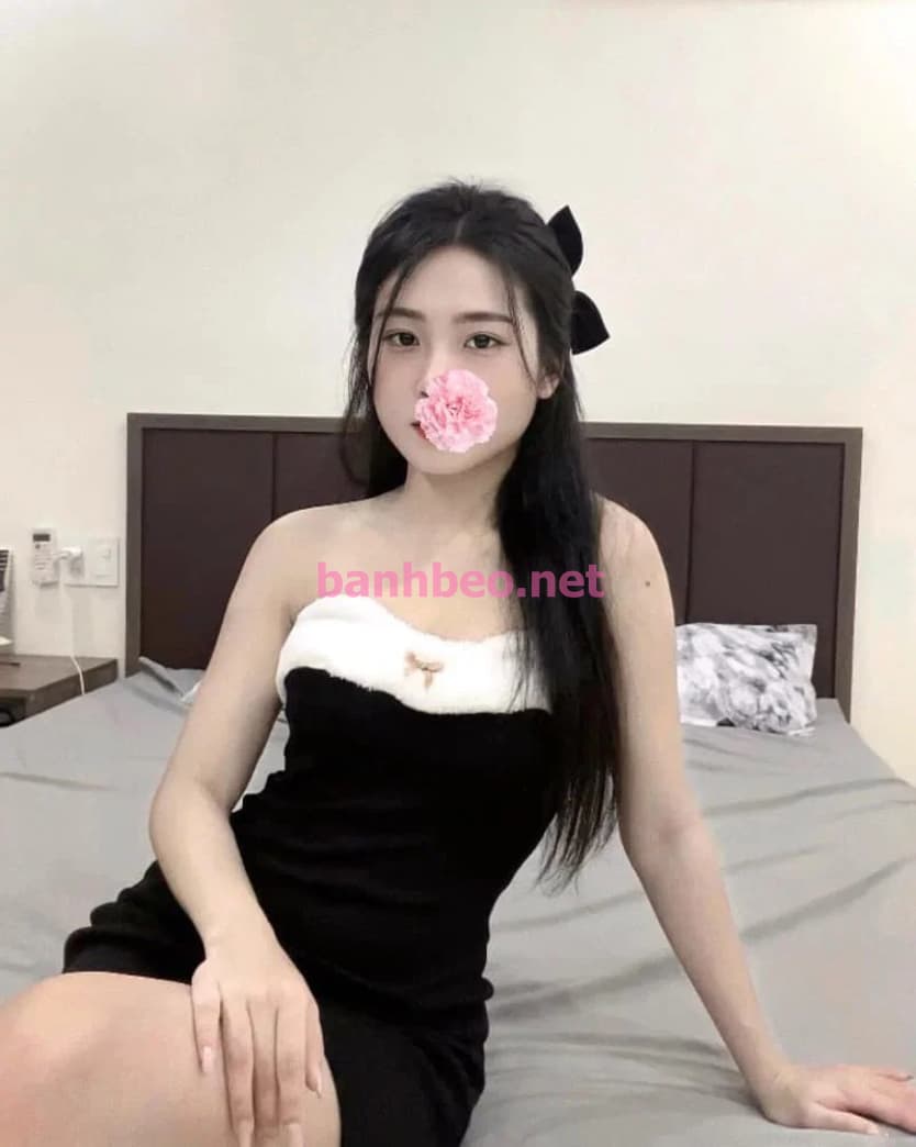 LAN HƯƠNG - CÔ GIÁO DẬY MÚA LÀM THÊM - DÁNG NUỘT QUYẾN RŨ - DÂM ĐÃNG THÍCH BÚ LIẾM - VÚ TO TRÒN - MÔNG CONG - BƯỚM MÚP KHÍT NỊT - NƯỚC NÔI TRÀN TRỀ