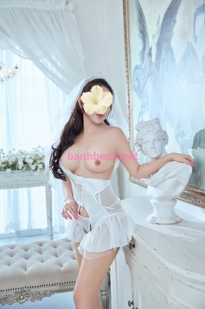 Minh Anh - Dâm Nữ Body Sexy Chiều Khách Khiến Bao Con Trym Ngây Ngất